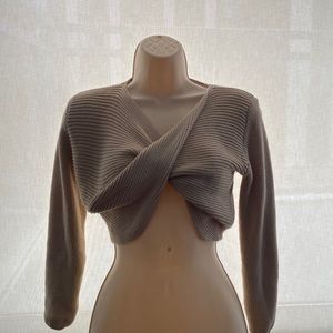 Sexy crop sweater 🔥